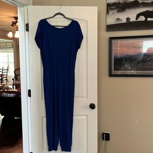 Darling, oh so comfortable jumpsuit